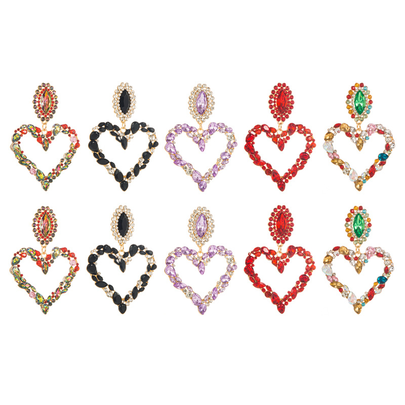 1 Pair Shiny Heart Shape Alloy Plating Inlay Rhinestones Glass Gold Plated Women's Drop Earrings display picture 5
