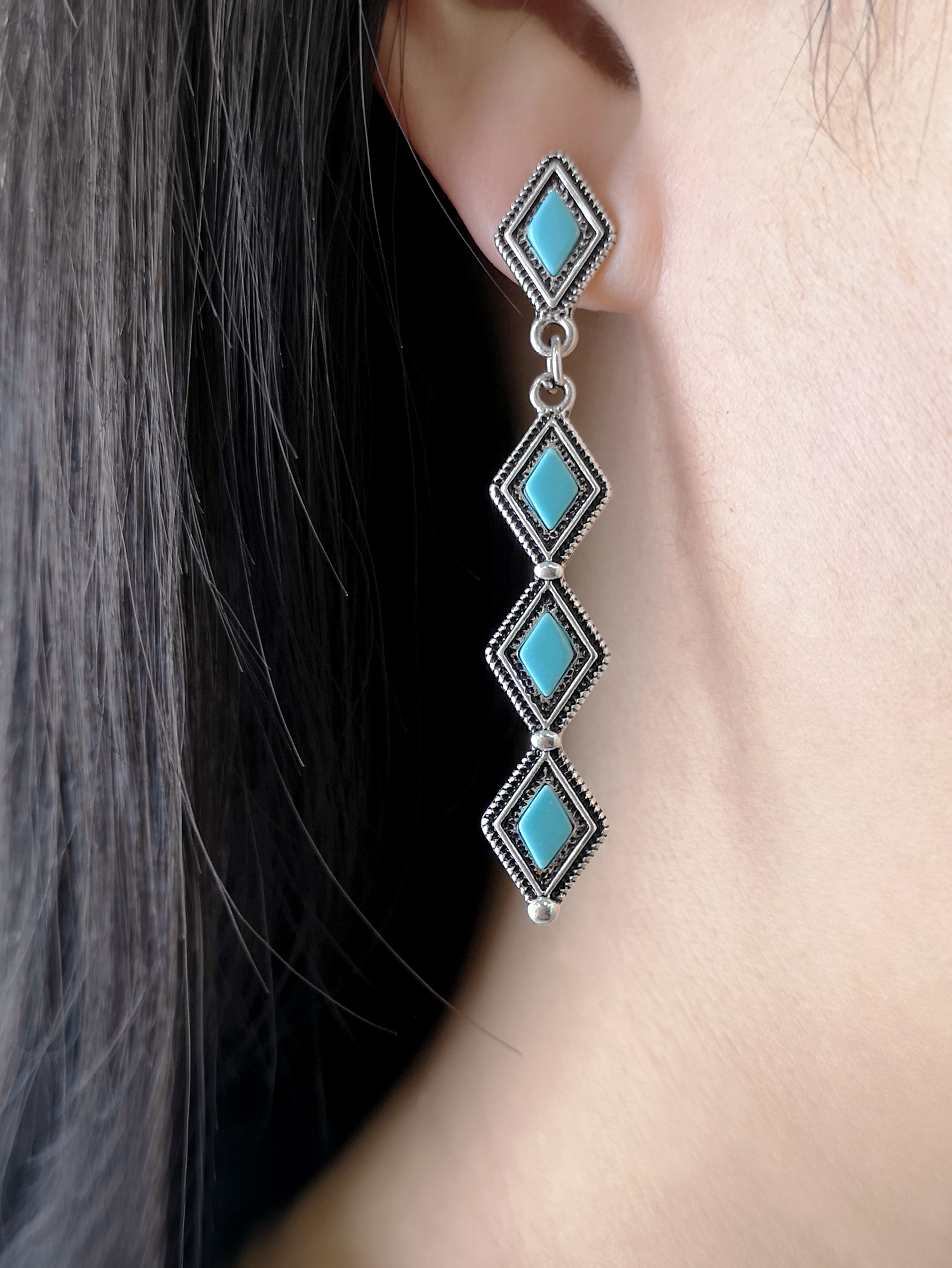 Wholesale Jewelry 1 Pair Classical Ethnic Style Rhombus Metal Turquoise Silver Plated Drop Earrings display picture 3