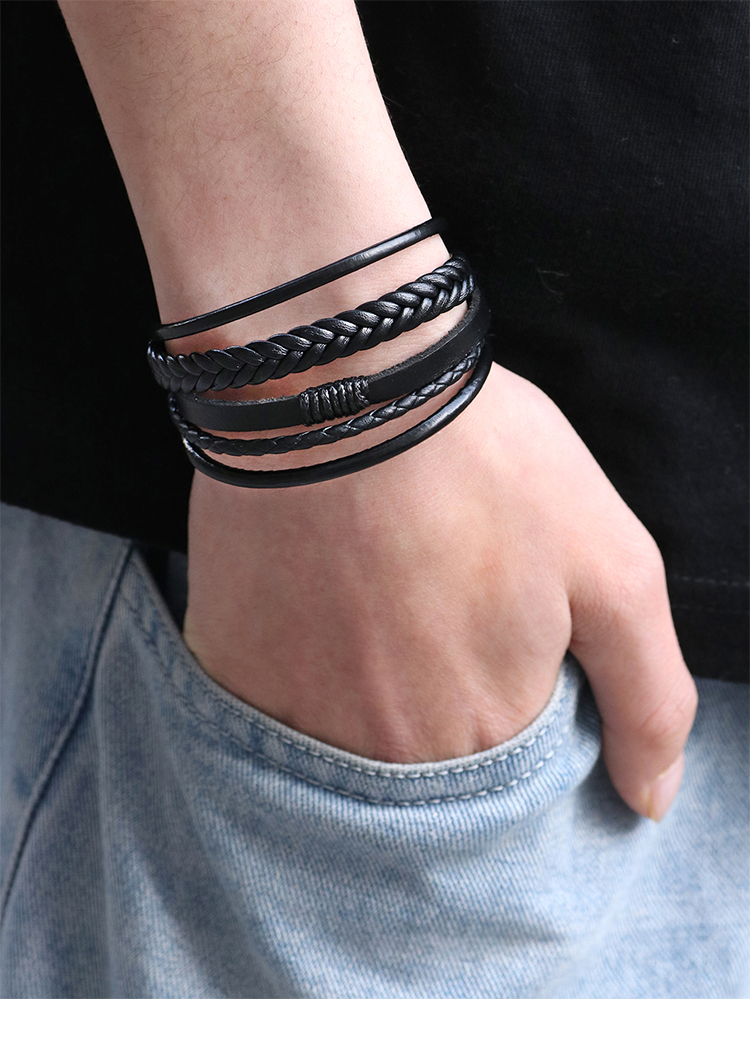 Hip-hop Solid Color Classic Style Solid Color Pu Leather Alloy Men's Wristband Bracelets Bangle display picture 1