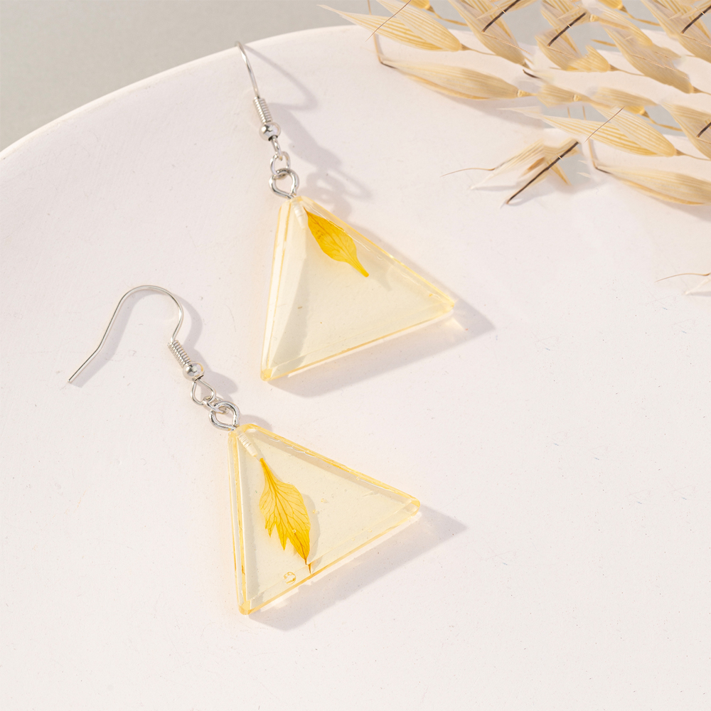Wholesale Jewelry 1 Pair Korean Style Triangle Leaves Arylic Drop Earrings display picture 5