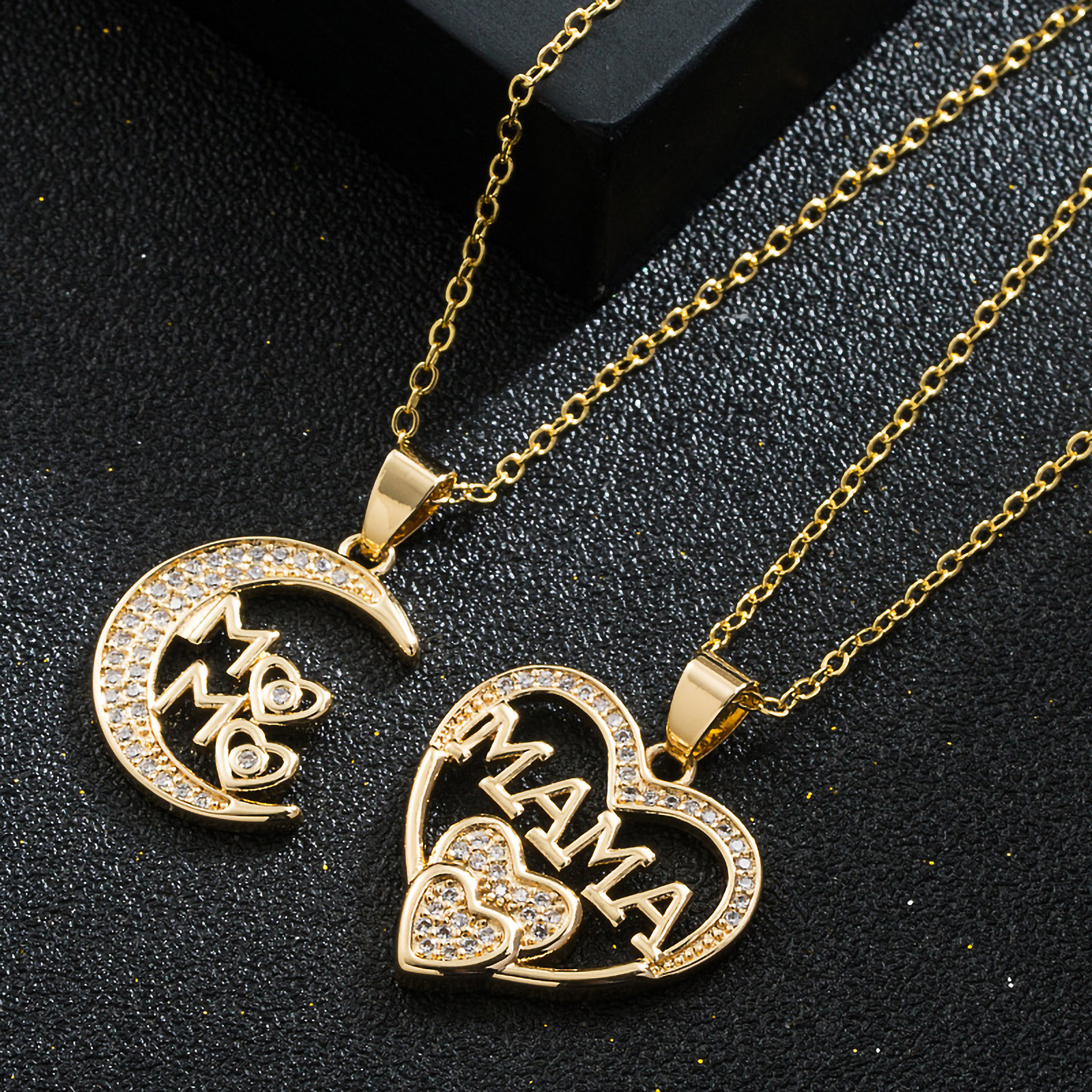 Wholesale Casual Mama Letter Heart Shape Stainless Steel Rhinestone 18k Gold Plated Zircon Pendant Necklace display picture 7