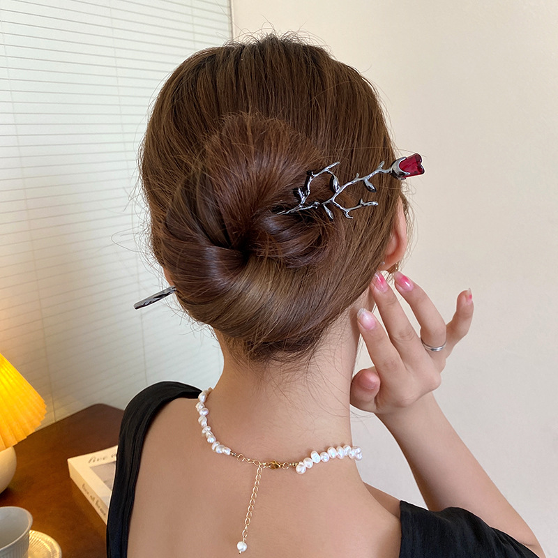 Retro Rose Alloy Plating Inlay Glass Hairpin display picture 7