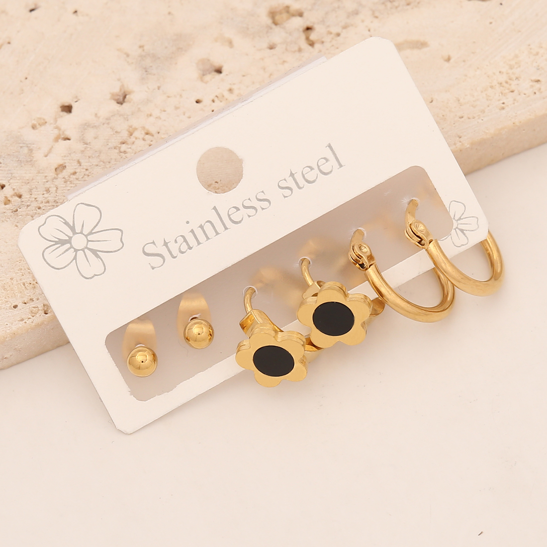 1 Set Casual Simple Style Pentagram Heart Shape Enamel Stainless Steel 18K Gold Plated Earrings Ear Studs display picture 4