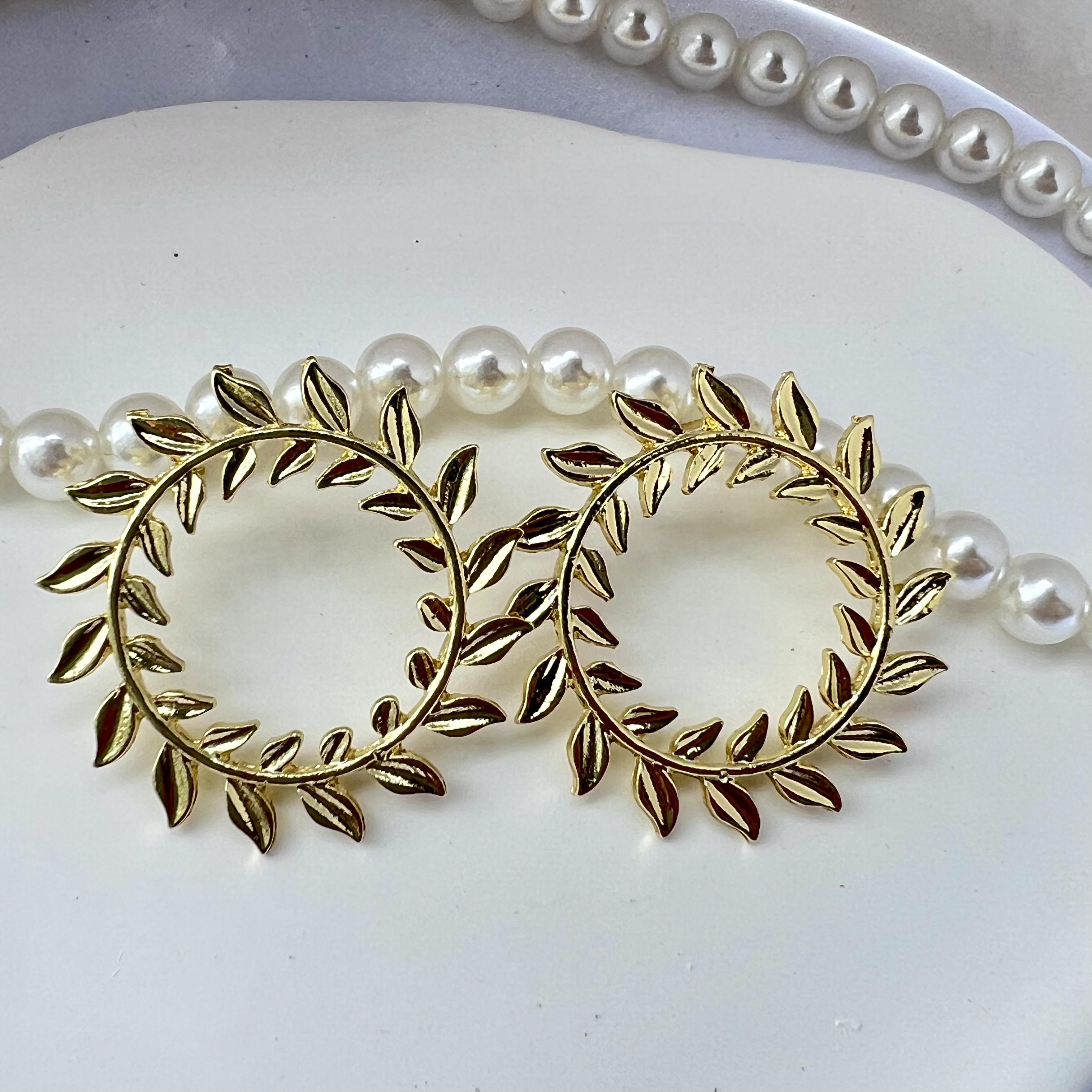 Wholesale Jewelry 1 Pair Vintage Style Leaves Alloy Gold Plated Silver Plated Ear Studs display picture 2