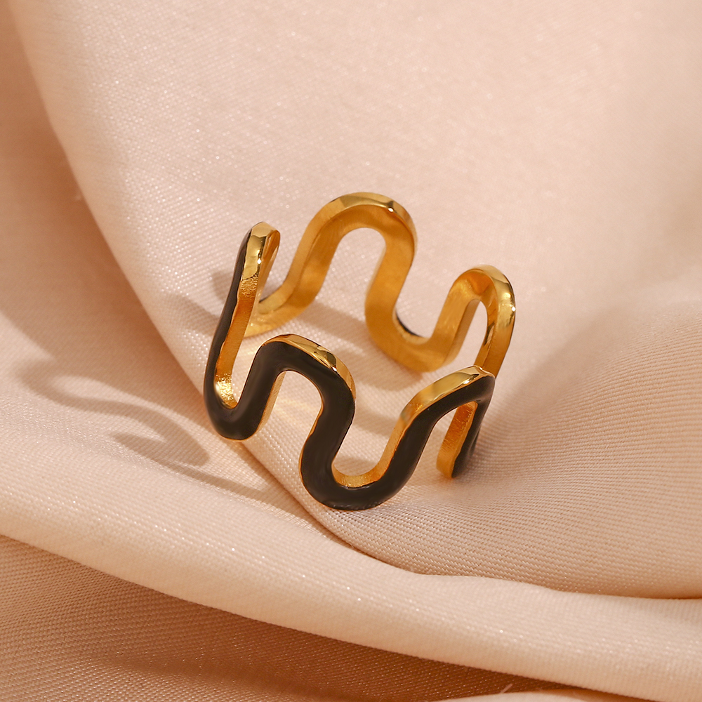 Simple Style Waves Stainless Steel Enamel Plating 18k Gold Plated Wave Ring display picture 6