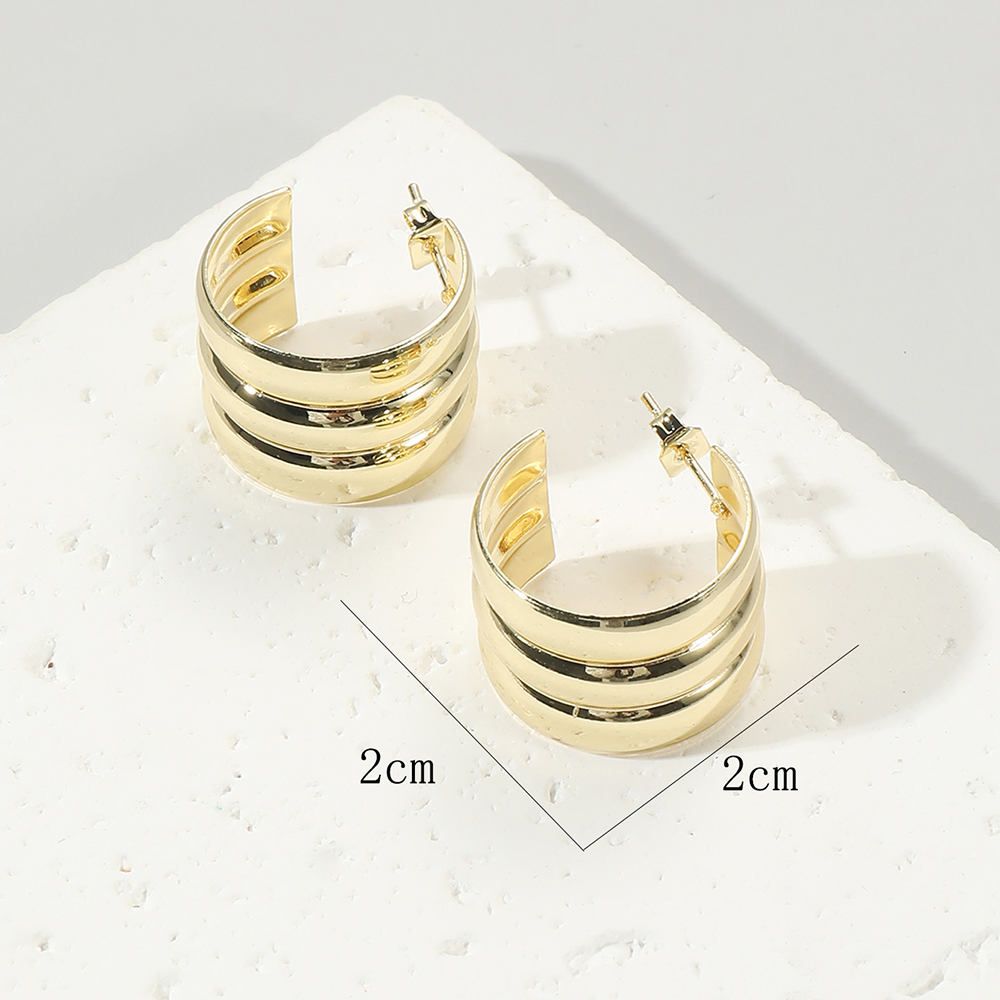 1 Pair Korean Style C Shape Alloy Ear Studs display picture 3