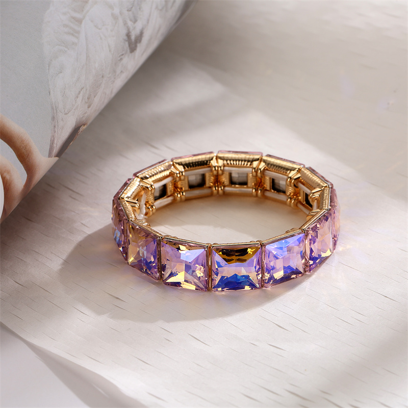 Retro Square Alloy Plating Inlay Rhinestones Gold Plated Unisex Bangle display picture 5