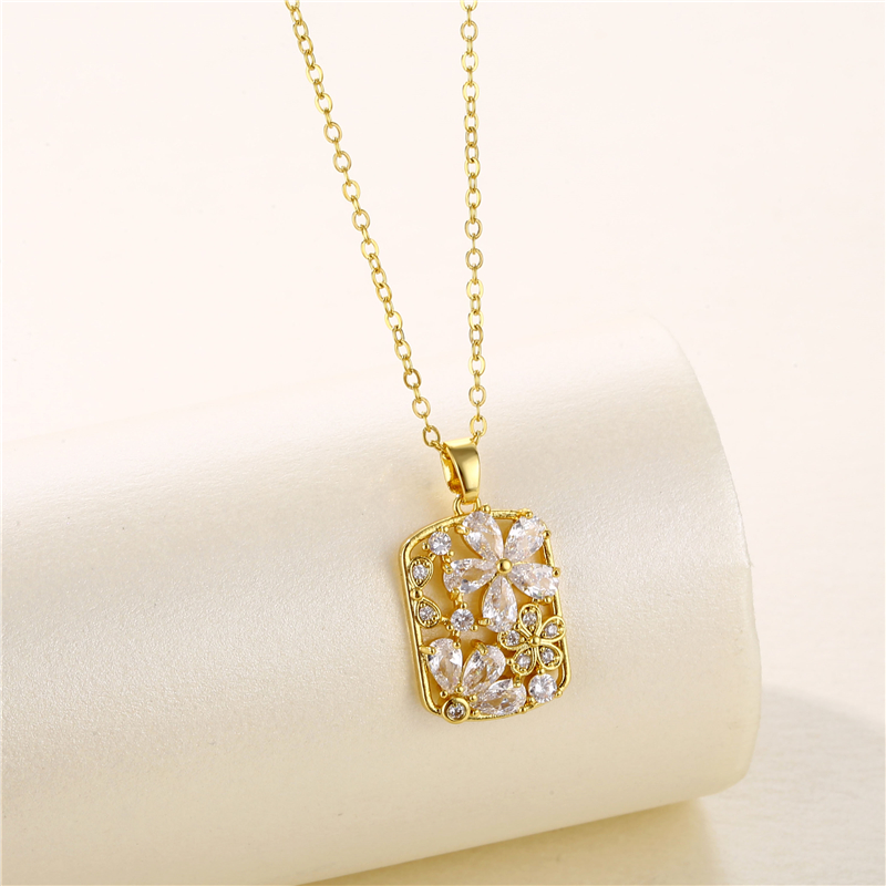 Stainless Steel Titanium Steel 18K Gold Plated Artistic Plating Inlay Geometric Circle Flower Zircon Pendant Necklace display picture 6