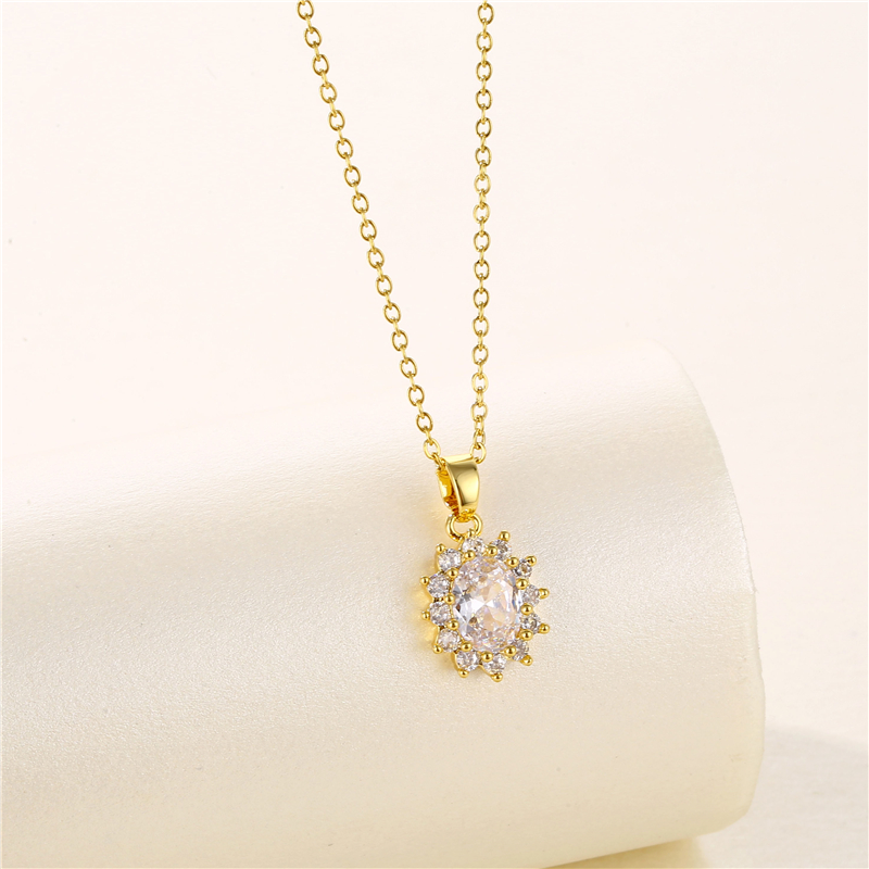 Stainless Steel Titanium Steel 18K Gold Plated Artistic Plating Inlay Geometric Circle Flower Zircon Pendant Necklace display picture 14