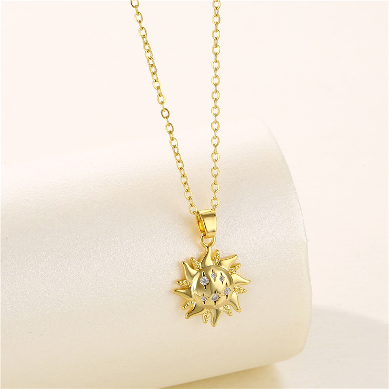 Stainless Steel Titanium Steel 18K Gold Plated Artistic Plating Inlay Geometric Circle Flower Zircon Pendant Necklace display picture 20
