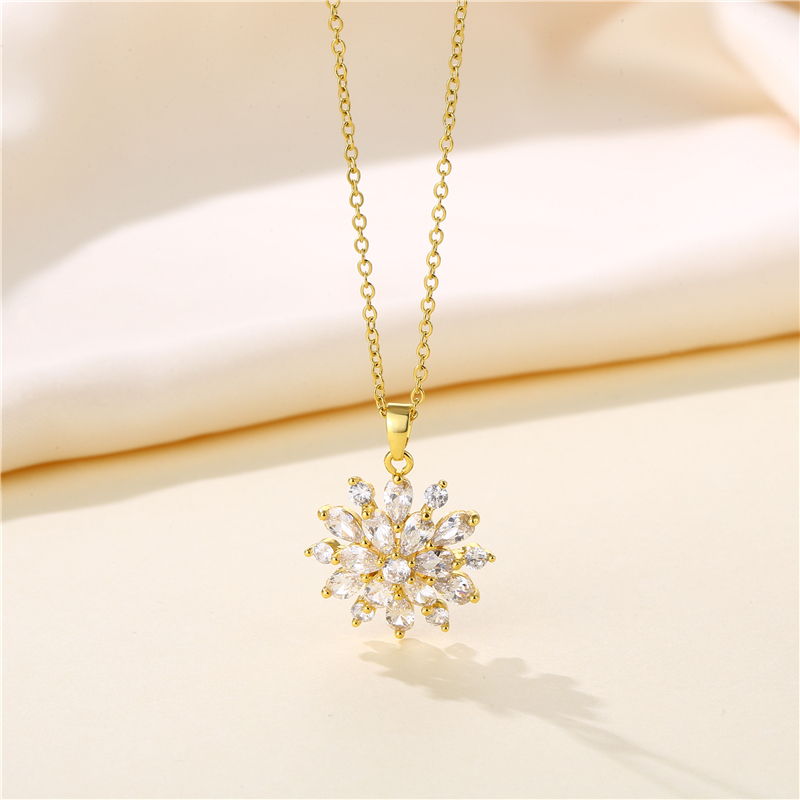 Stainless Steel Titanium Steel 18K Gold Plated Artistic Plating Inlay Geometric Circle Flower Zircon Pendant Necklace display picture 30