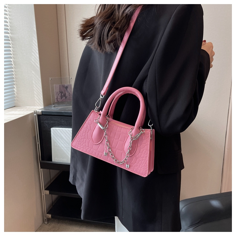 Women's All Seasons Pu Leather Solid Color Basic Square Buckle Shoulder Bag display picture 23