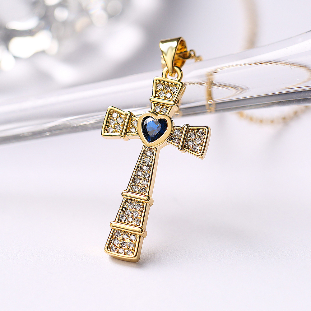 Ins Style Cross Copper Plating Inlay Zircon 18k Gold Plated Pendant Necklace display picture 7