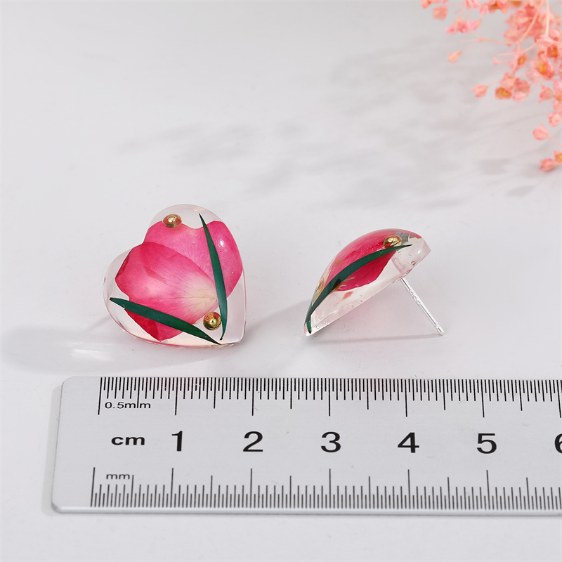 Wholesale Jewelry 1 Pair Pastoral Flower Resin Ear Studs display picture 1