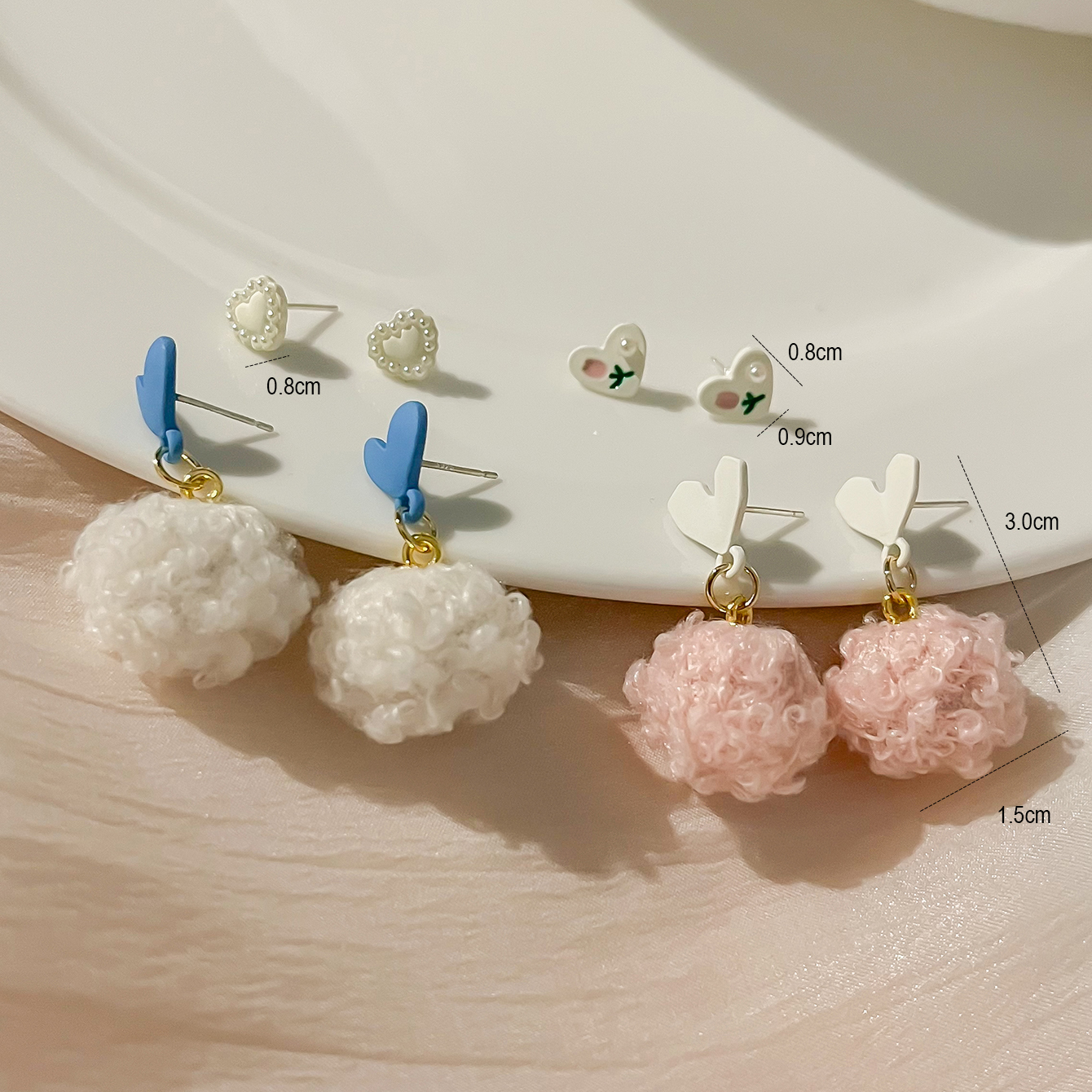 Wholesale Jewelry 1 Set Cute Bear Heart Shape Bow Knot Alloy Artificial Pearls Ear Studs display picture 1