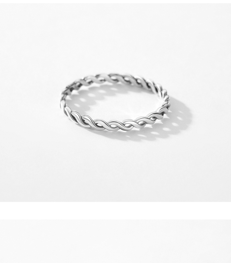 Simple Style Solid Color Twist Sterling Silver Criss Cross Plating Rings display picture 6