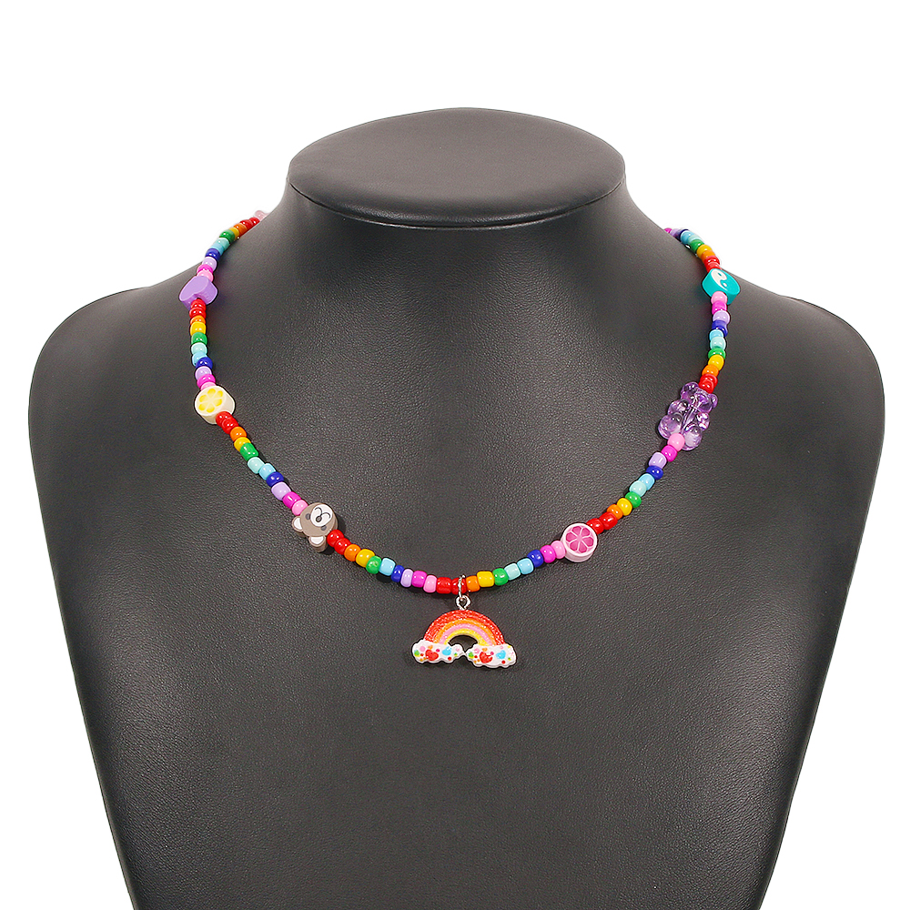 Vacation Little Bear Rainbow Heart Shape Alloy Seed Bead Soft Clay Inlay Resin Women's Pendant Necklace display picture 10