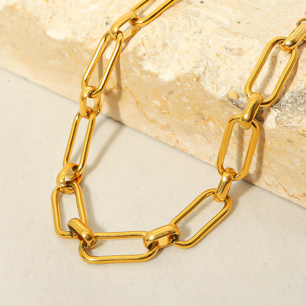 Simple Style Geometric Titanium Steel Plating 18k Gold Plated Bracelets display picture 3