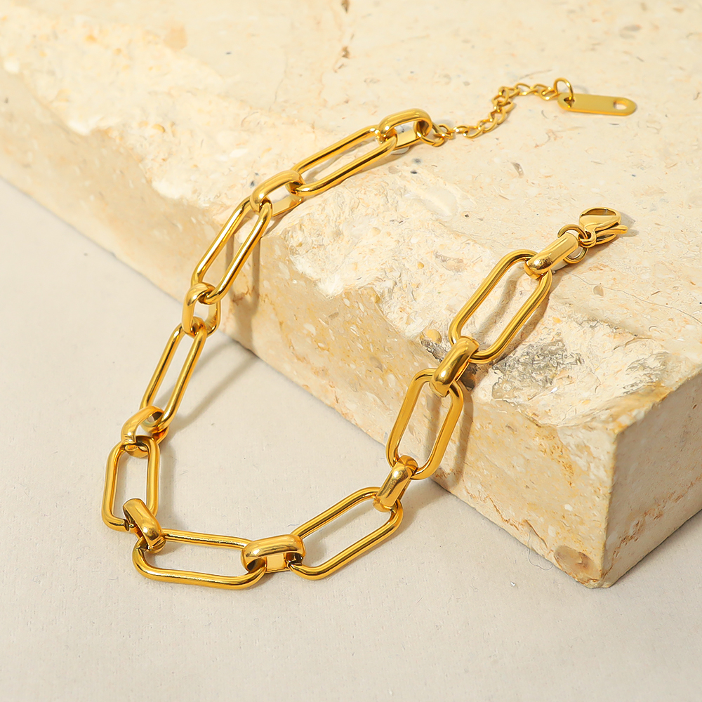 Simple Style Geometric Titanium Steel Plating 18k Gold Plated Bracelets display picture 4