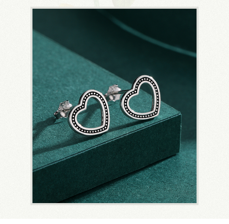 1 Pair Simple Style Heart Shape Sterling Silver Plating Three-dimensional Silver Plated Ear Studs display picture 2