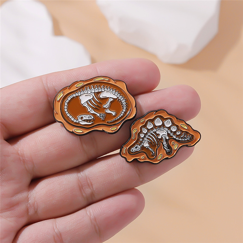 Cartoon Style Dinosaur Alloy Stoving Varnish Unisex Brooches display picture 3