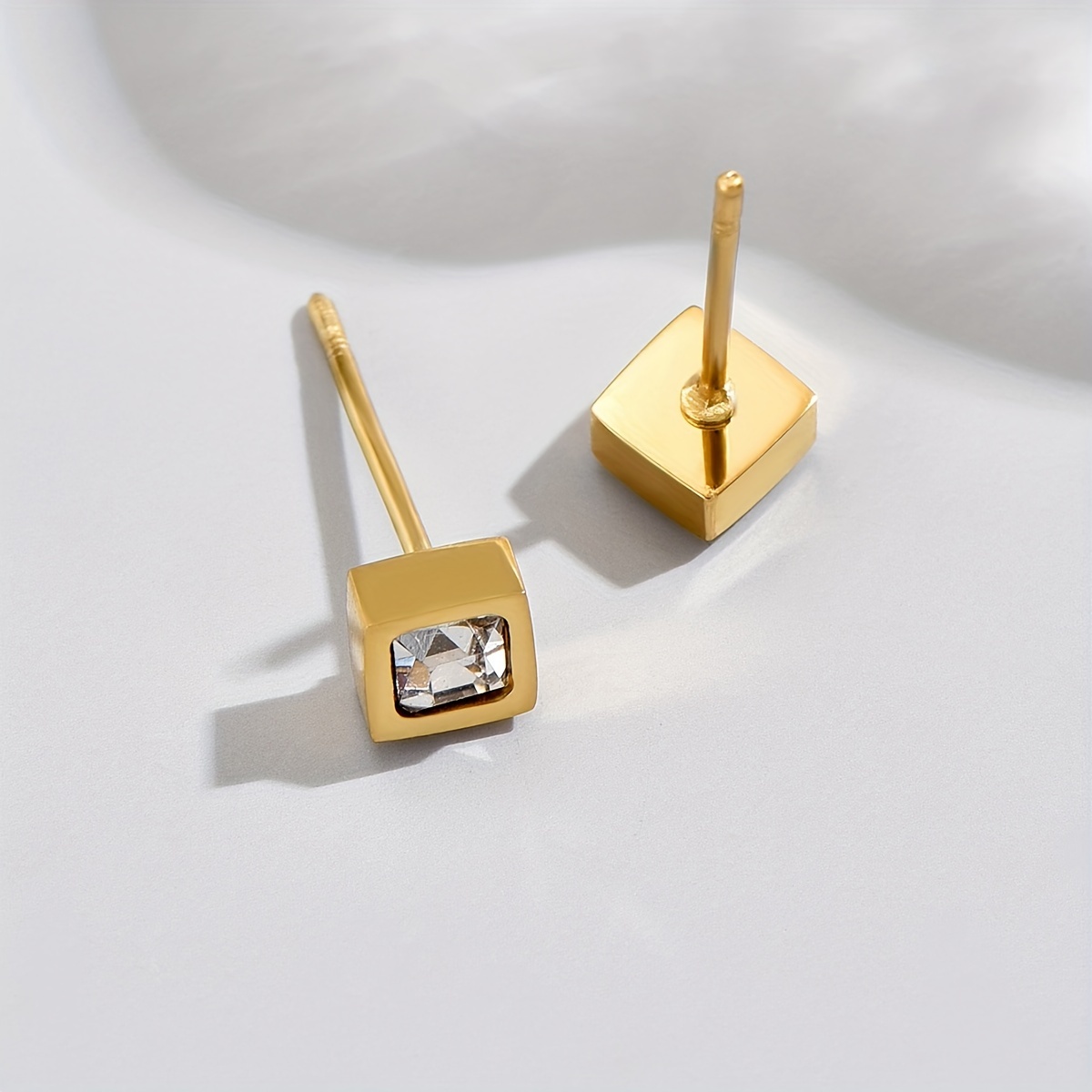 1 Pair Simple Style Square Plating Inlay 304 Stainless Steel Zircon 14K Gold Plated Ear Studs display picture 1