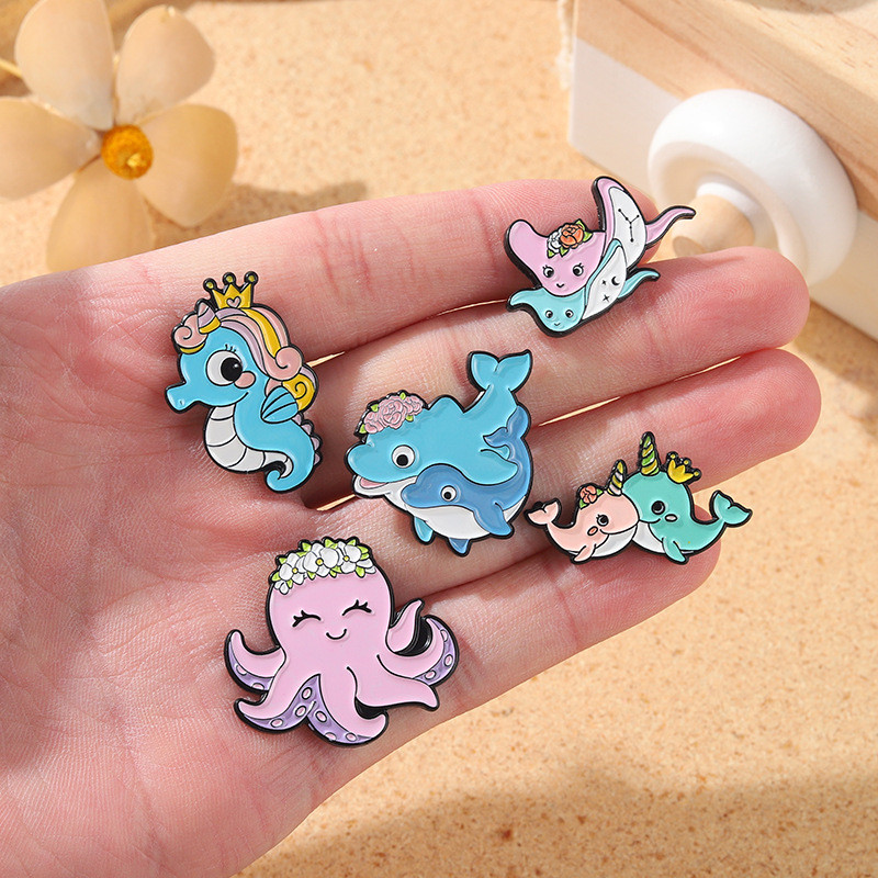 Cute Animal Alloy Stoving Varnish Unisex Brooches display picture 3