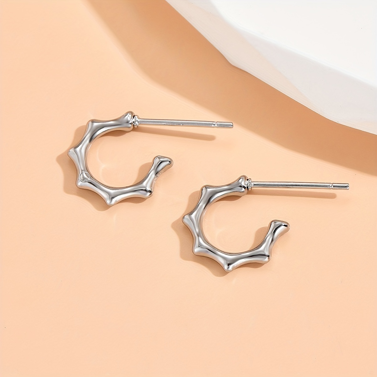 1 Pair Simple Style C Shape Irregular Polishing 304 Stainless Steel Ear Studs display picture 1