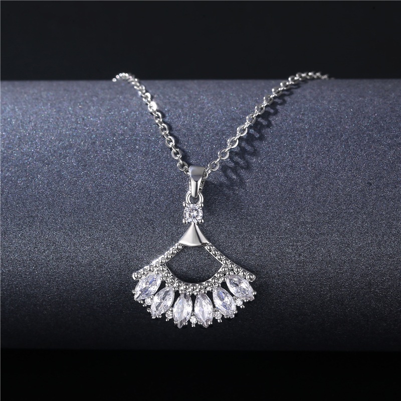 Stainless Steel Titanium Steel White Gold Plated Korean Style Plating Inlay Peacock Leaves Water Droplets Zircon Pendant Necklace display picture 19
