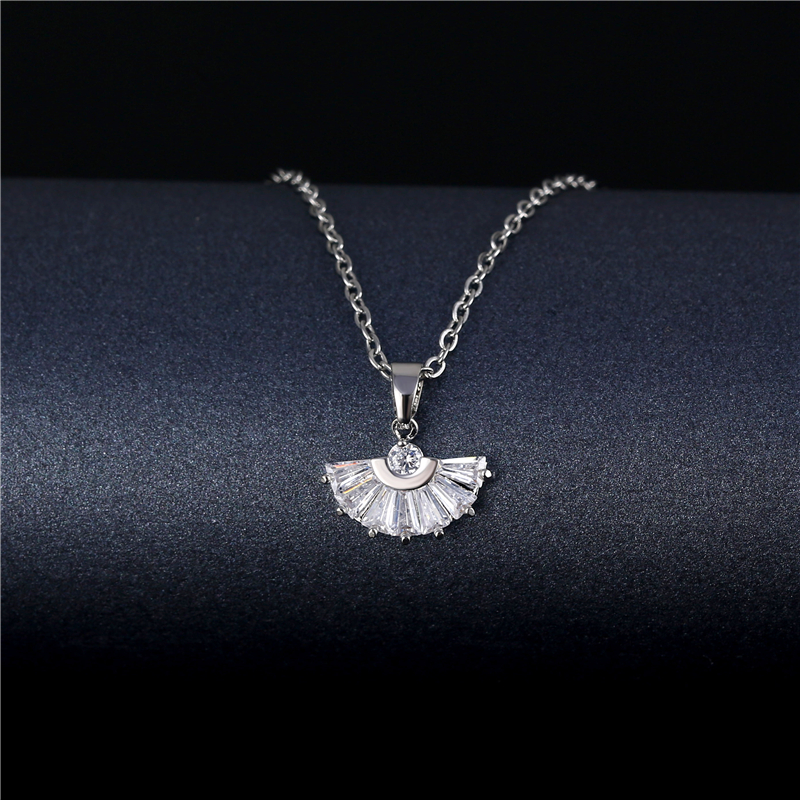 Stainless Steel Titanium Steel White Gold Plated Korean Style Plating Inlay Peacock Leaves Water Droplets Zircon Pendant Necklace display picture 5
