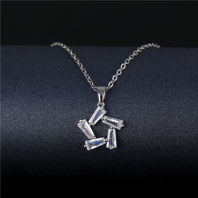 Stainless Steel Titanium Steel White Gold Plated Korean Style Plating Inlay Peacock Leaves Water Droplets Zircon Pendant Necklace display picture 9