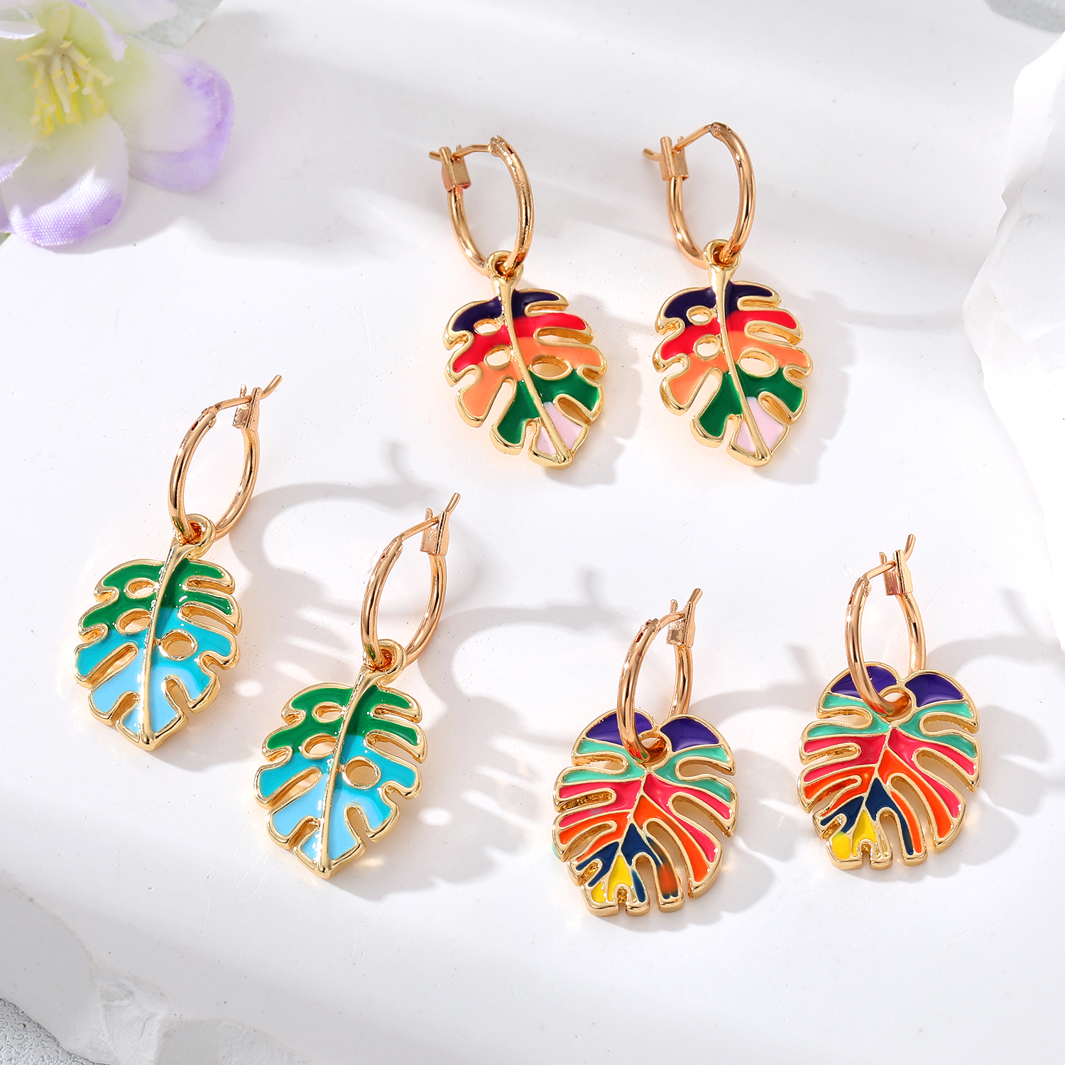Wholesale Jewelry 1 Pair Casual Leaf Alloy Drop Earrings display picture 1