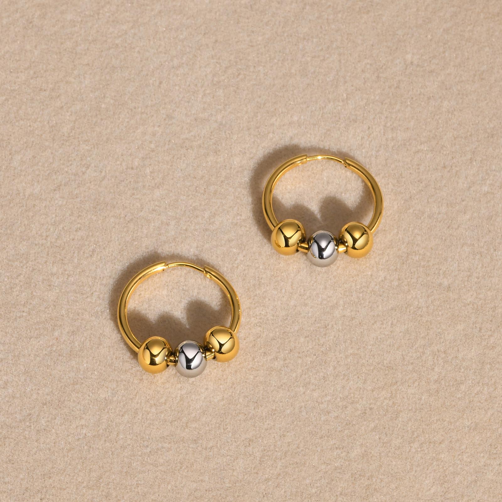 1 Stück INS-Stil Einfacher Stil Einfarbig Perlen 201 Edelstahl Ohrringe display picture 1