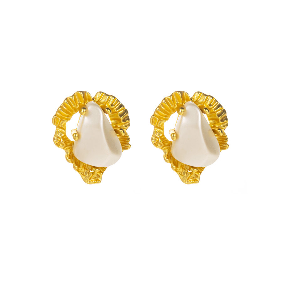 Wholesale Jewelry 1 Pair Baroque Style Irregular Alloy Resin Gold Plated Ear Studs display picture 6