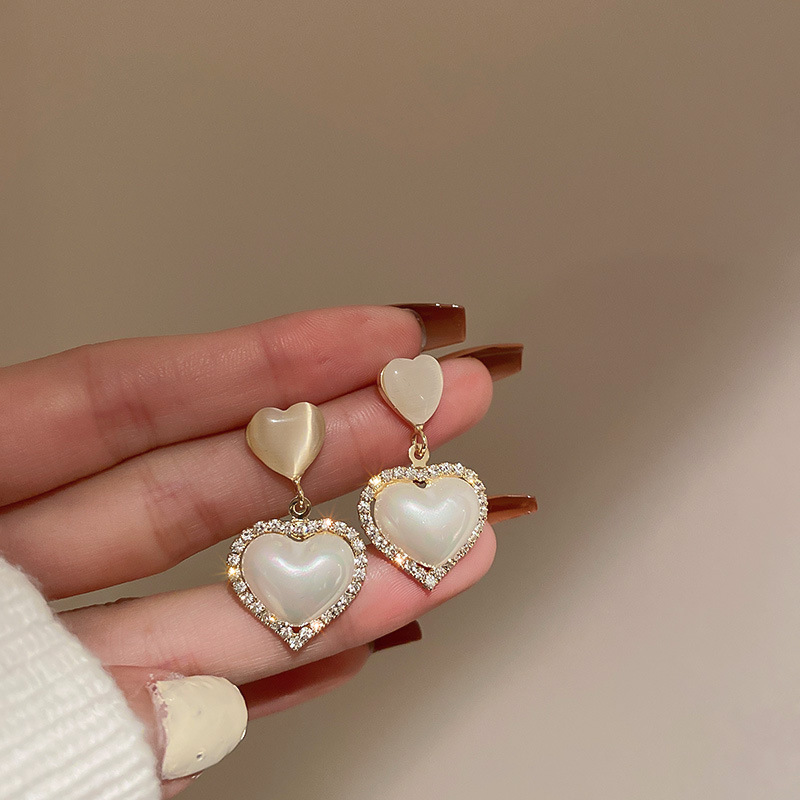 1 Pair Elegant Simple Style Heart Shape Alloy Artificial Rhinestones Artificial Pearls Drop Earrings display picture 1