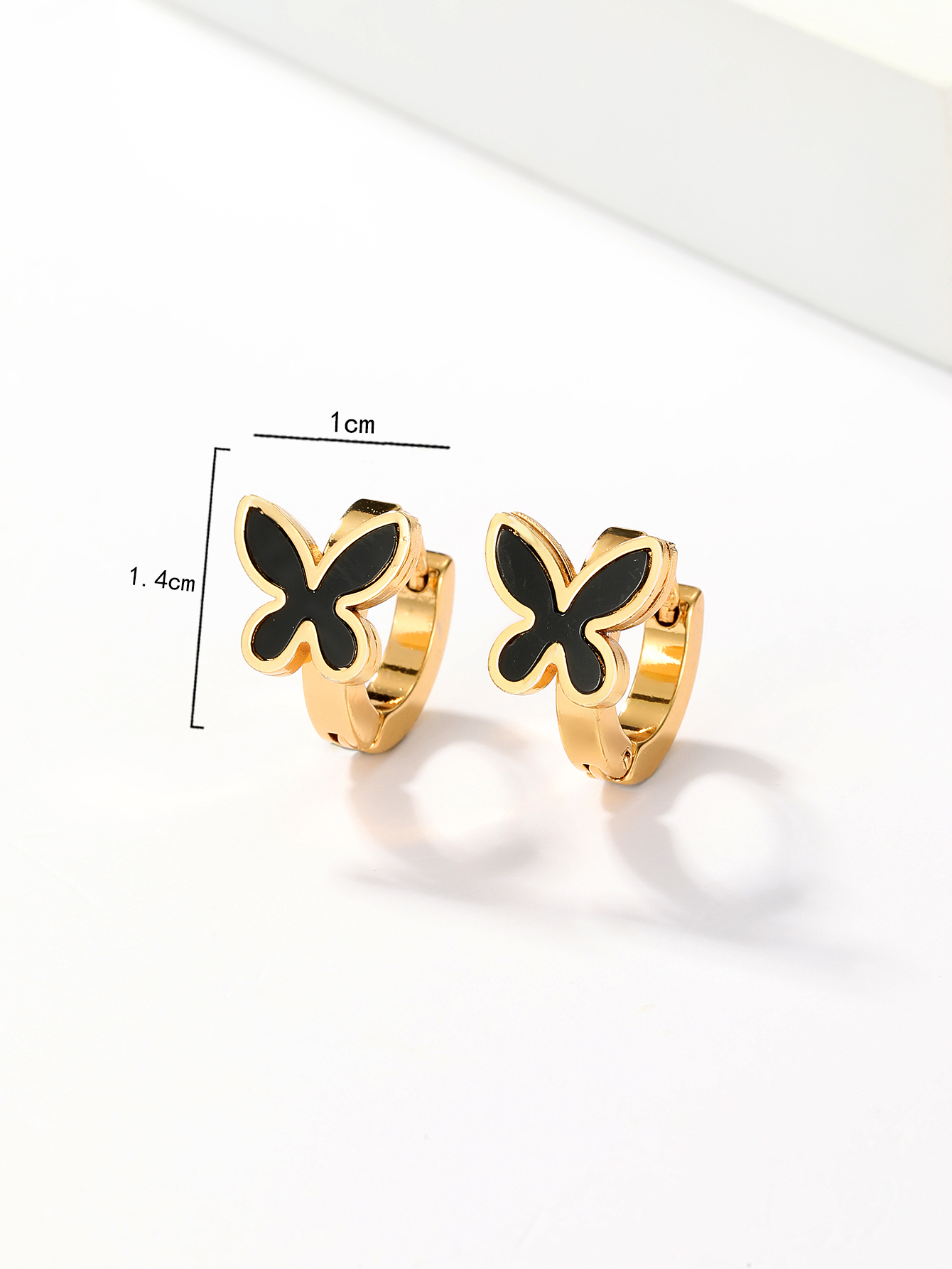 1 Pair Sweet Maple Leaf Heart Shape Butterfly Plating Inlay 201 Stainless Steel Shell 18K Gold Plated Hoop Earrings display picture 16