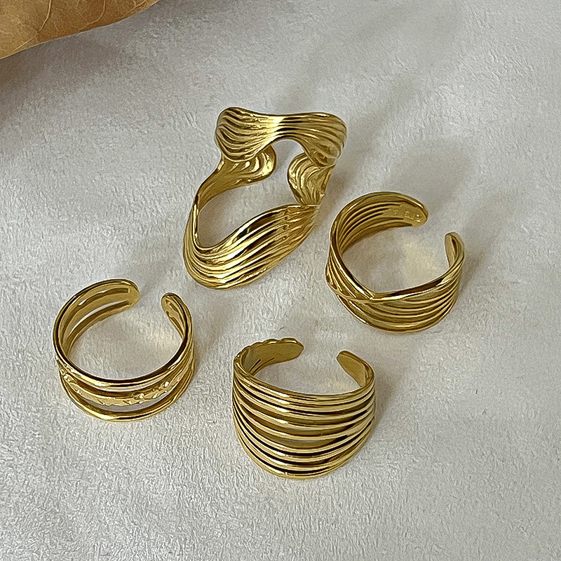 Casual Solid Color Titanium Steel Plating 18k Gold Plated Open Ring display picture 4