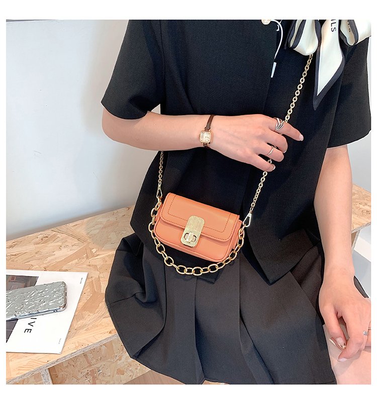 Women's All Seasons Pu Leather Solid Color Cute Metal Button Chain Square Lock Clasp Square Bag display picture 6