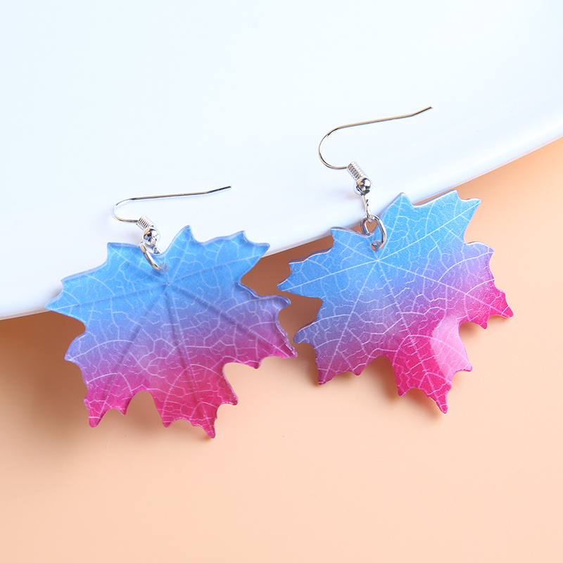 Wholesale Jewelry 1 Pair Hawaiian Maple Leaf Synthetic Resin Drop Earrings display picture 2
