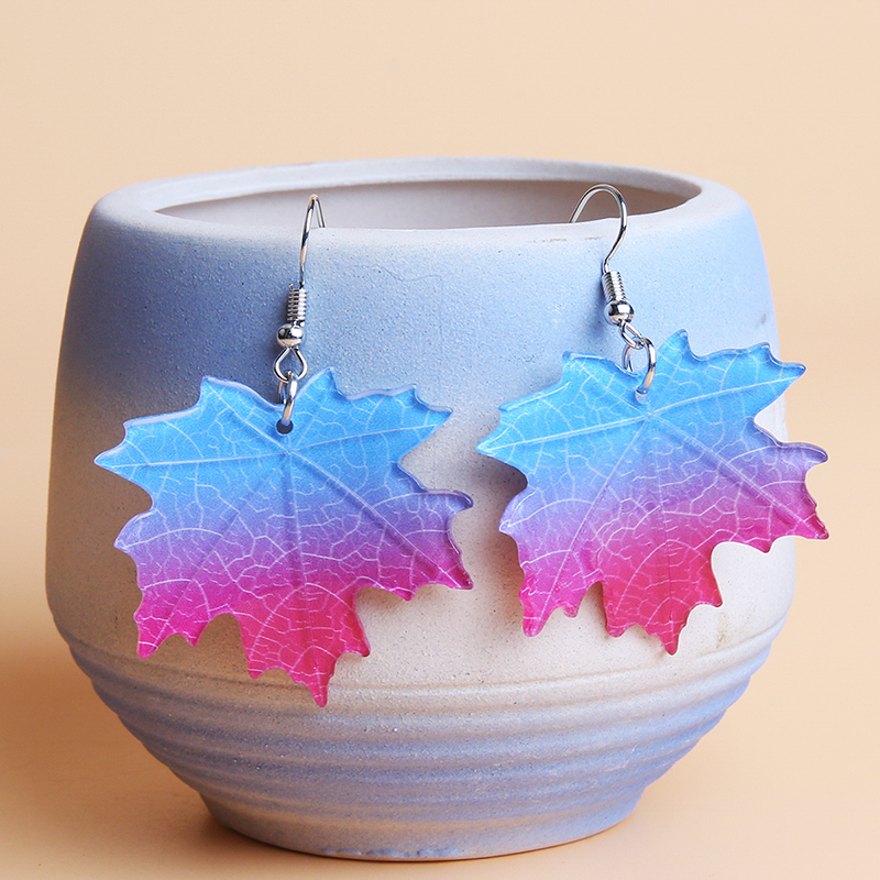 Wholesale Jewelry 1 Pair Hawaiian Maple Leaf Synthetic Resin Drop Earrings display picture 5