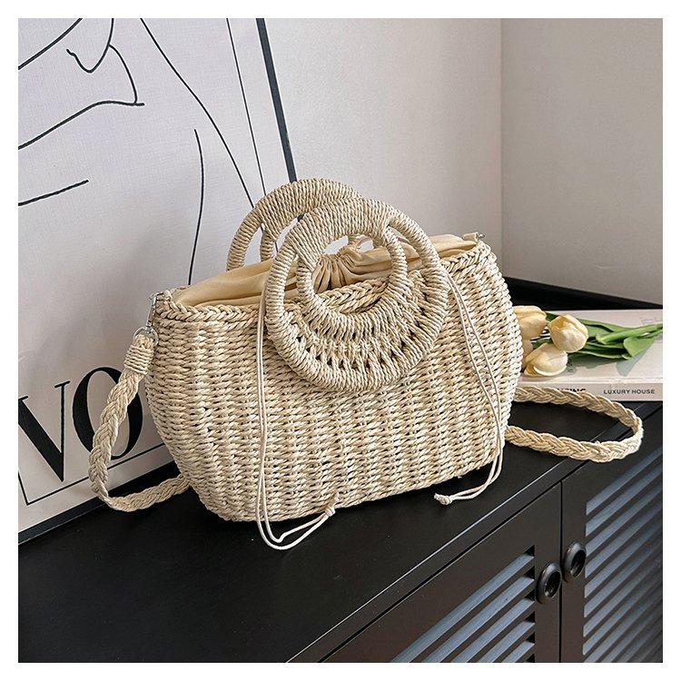 Women's Straw Solid Color Vacation Square String Handbag display picture 9