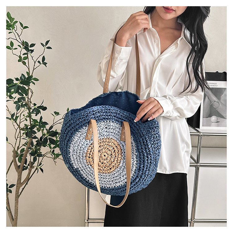 Women's Straw Color Block Basic Round Zipper Shoulder Bag display picture 7