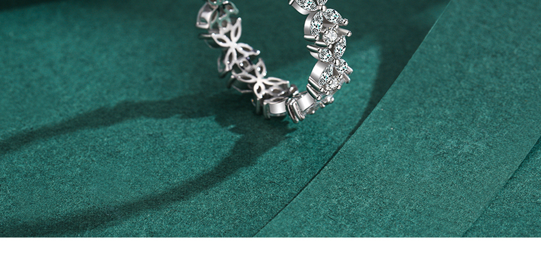 Elegant Four Leaf Clover Sterling Silver Plating Inlay Zircon Rhodium Plated Rings display picture 8