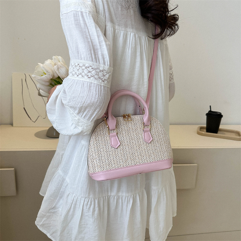 Women's All Seasons Straw Solid Color Classic Style Shell Zipper Shoulder Bag display picture 3