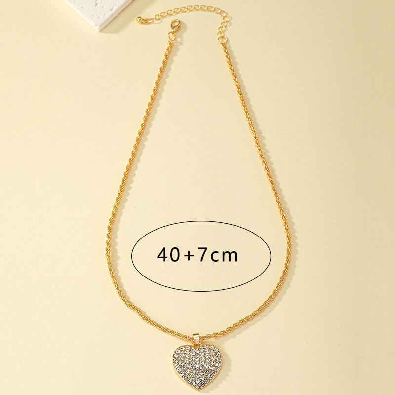 Wholesale Jewelry Ins Style Heart Shape Alloy Rhinestones Pendant Necklace display picture 5