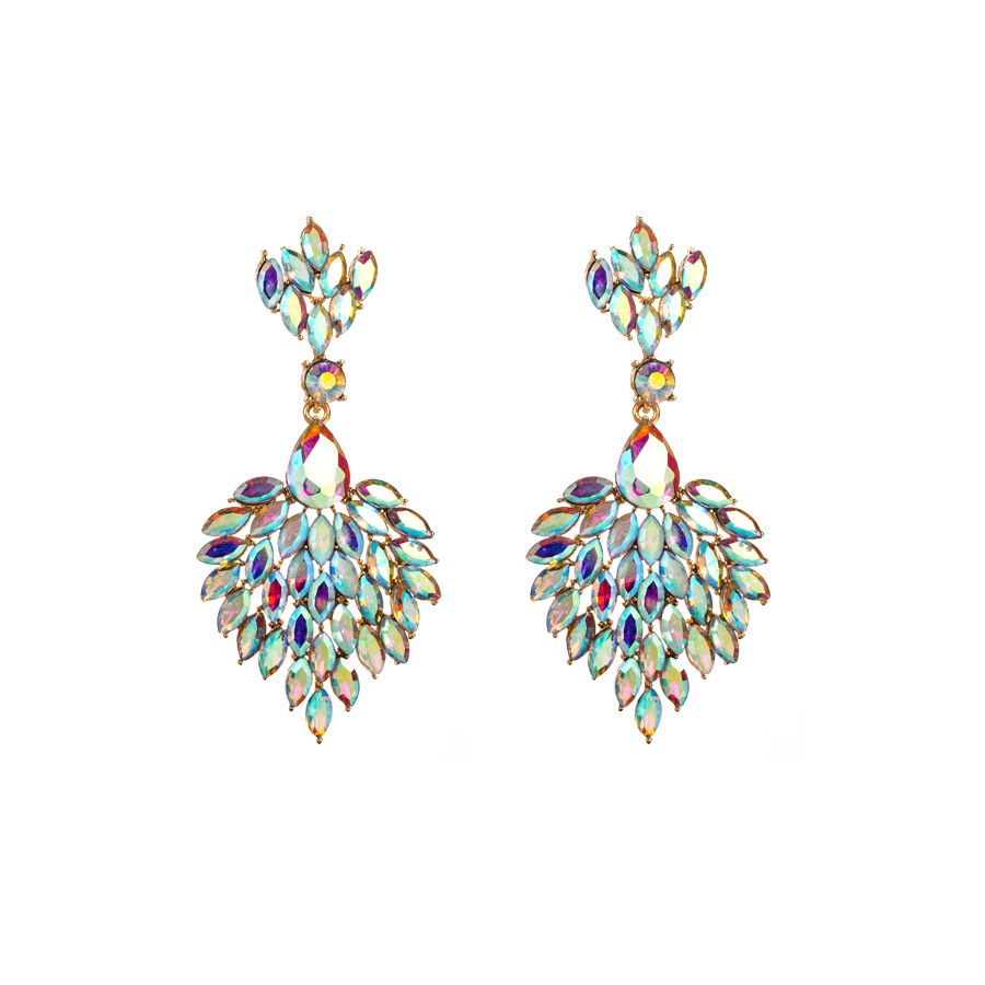 Baroque Style Shiny Water Droplets Alloy Plating Inlay Rhinestones Glass Gold Plated Women's Drop Earrings display picture 11