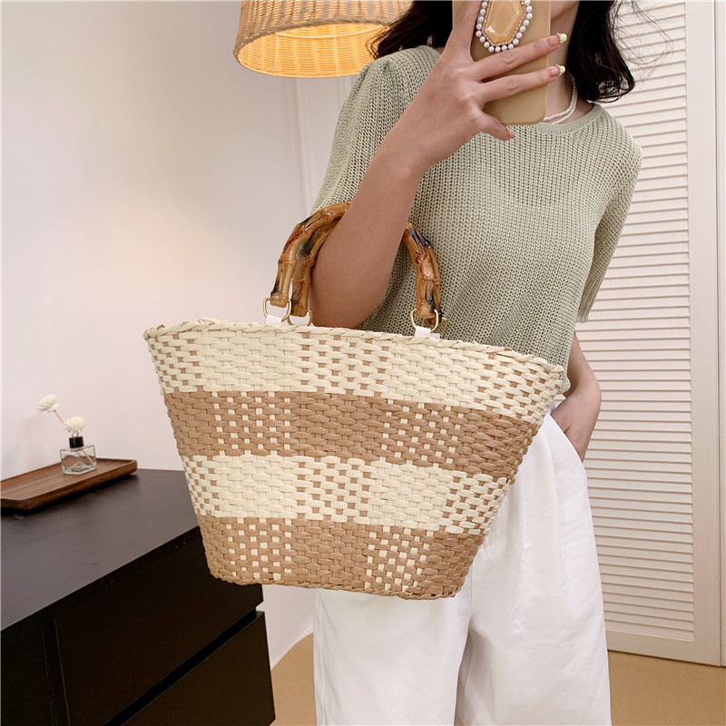 Women's Summer Straw Solid Color Basic Square Open Tote Bag Straw Bag display picture 3