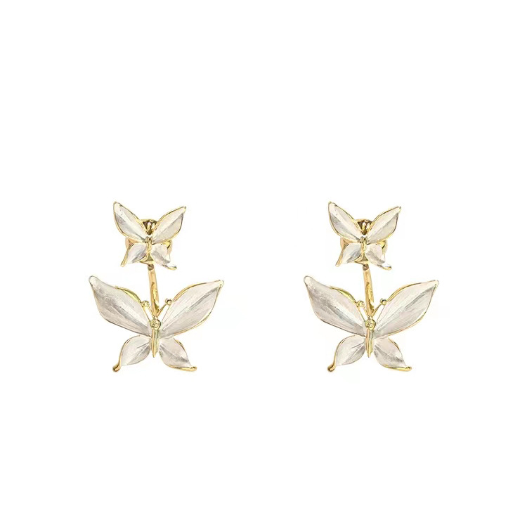 Fairy Style Elegant Vintage Style Butterfly Alloy Women's Ear Studs display picture 1