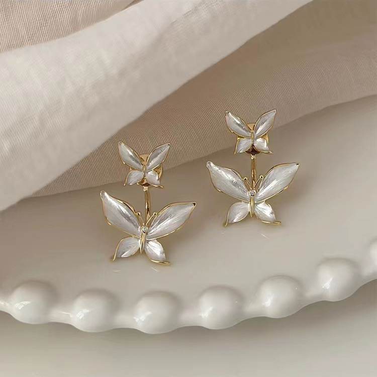 Fairy Style Elegant Vintage Style Butterfly Alloy Women's Ear Studs display picture 2