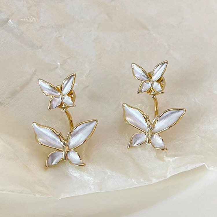 Fairy Style Elegant Vintage Style Butterfly Alloy Women's Ear Studs display picture 3